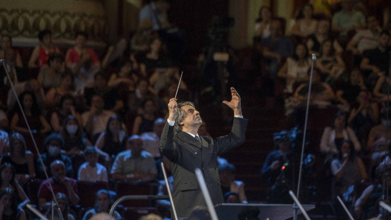 Riccardo Muti in concerto all’Opera di Yerevan abbraccia il popolo armeno