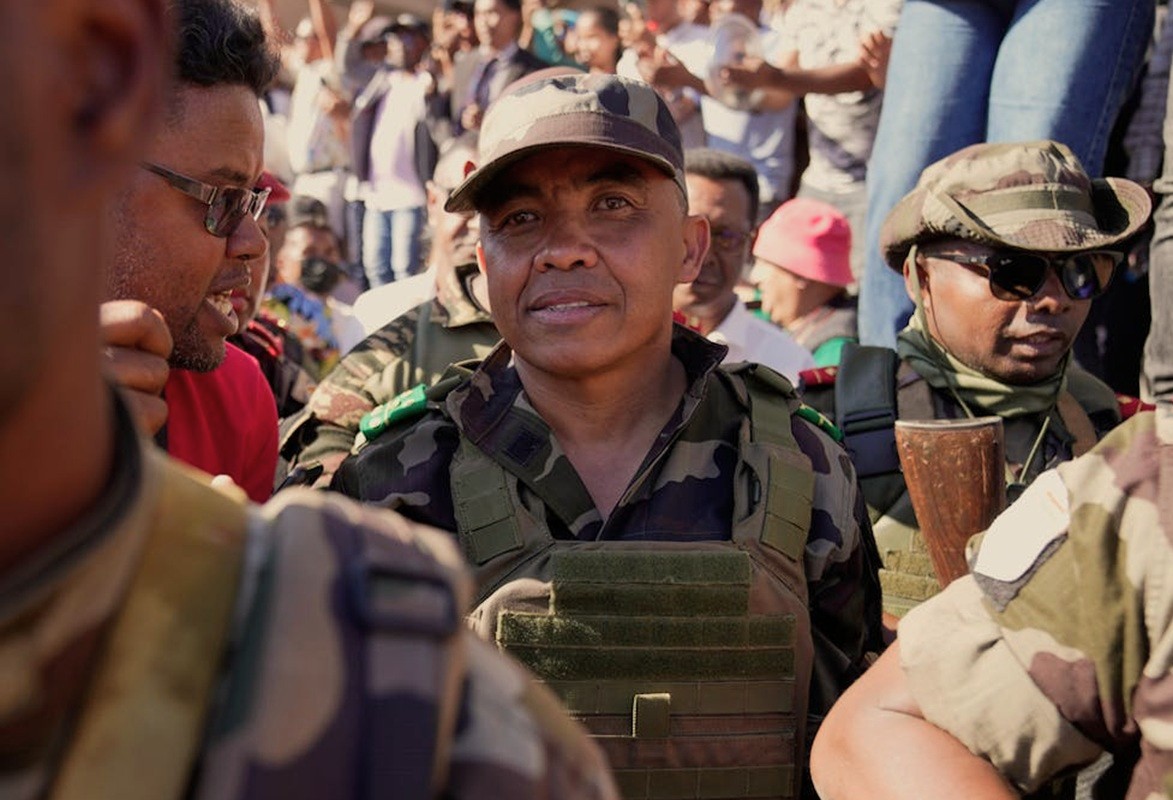 Il Madagascar ha già un nuovo presidente dopo le proteste di piazza Il Madagascar ha già un nuovo presidente dopo le proteste di piazza