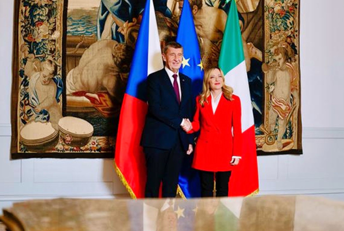 Il premier della Repubblica Ceca esorta l’Europa a dialogare con Mosca