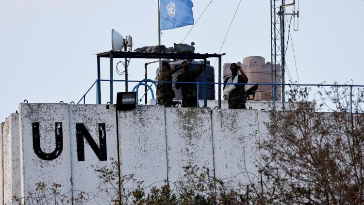 10 Ottobre 2024 – Israele attacca in prossimità delle basi Unfil, due peacekeeper feriti e ILA esproprierà sede Unrwa a Gerusalemme per fare case