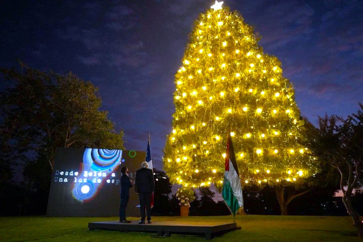 Il presidente del Cile critica Israele e salta la cerimonia della comunità ebraica, ma va a quella palestinese