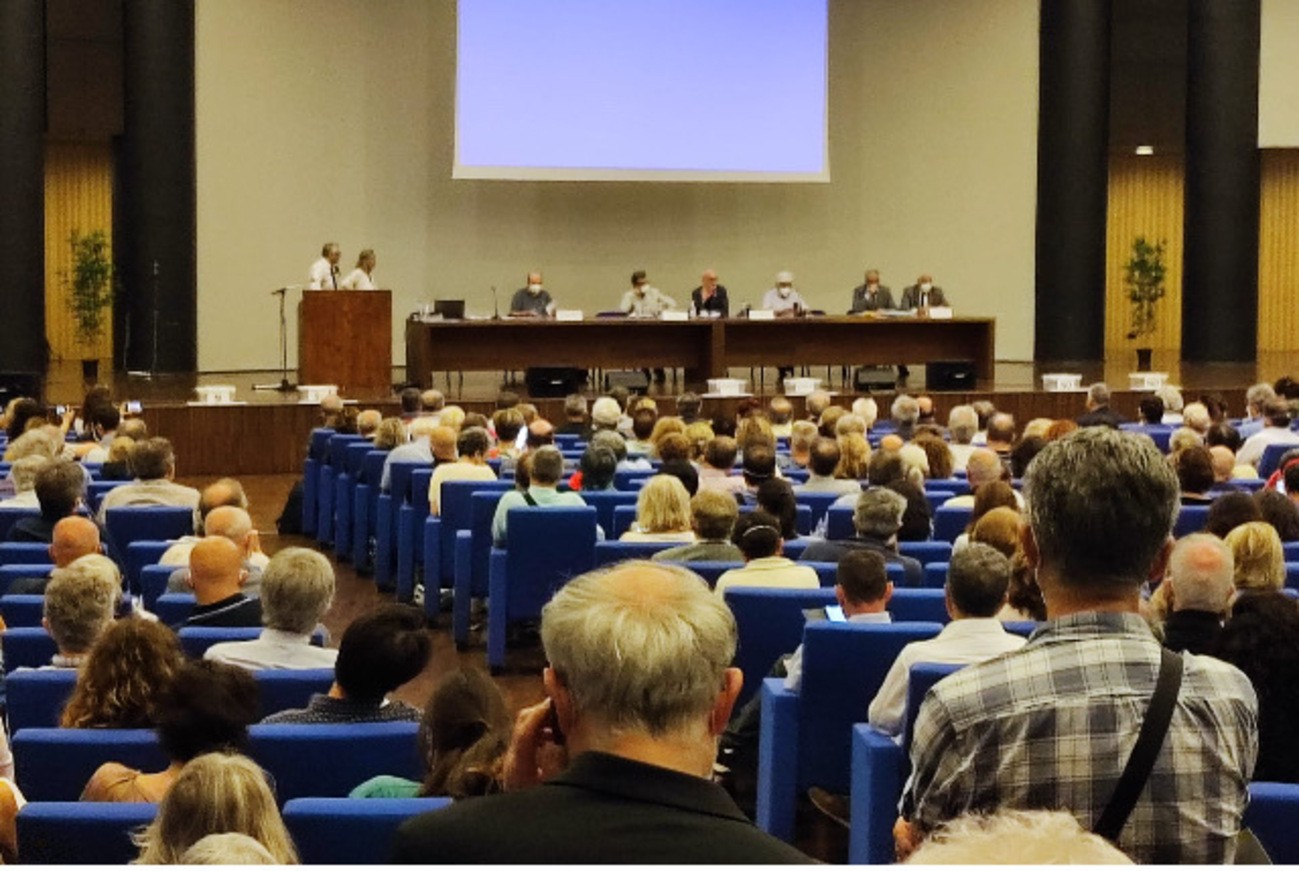 I medici italiani protestano contro il loro stesso Ordine professionale: intervista al professor Isidoro