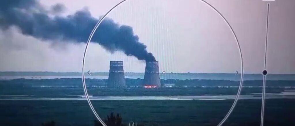 Centrale nucleare di Zaporozhye nuovamente colpita dai bombardamenti ucraini