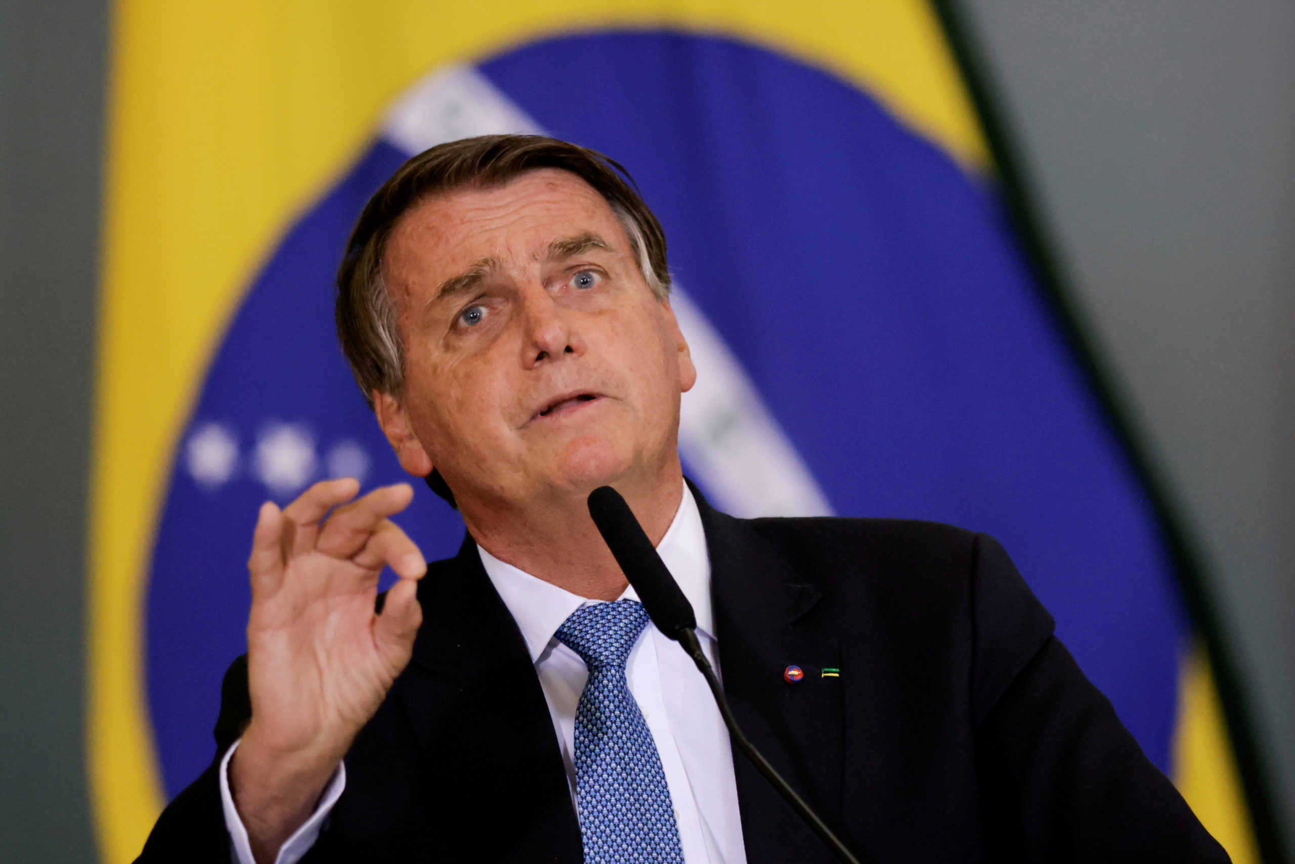 Bolsonaro: i profitti enormi della Petrobras in tempo di crisi sono come uno stupro sui brasiliani