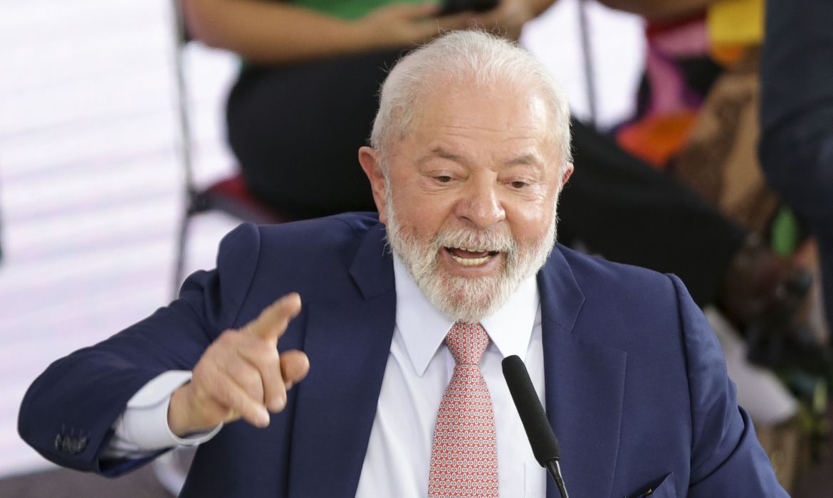 13 Luglio 2023 – Ancora bordate al titolare della Banca centrale brasiliana da parte del presidente Lula