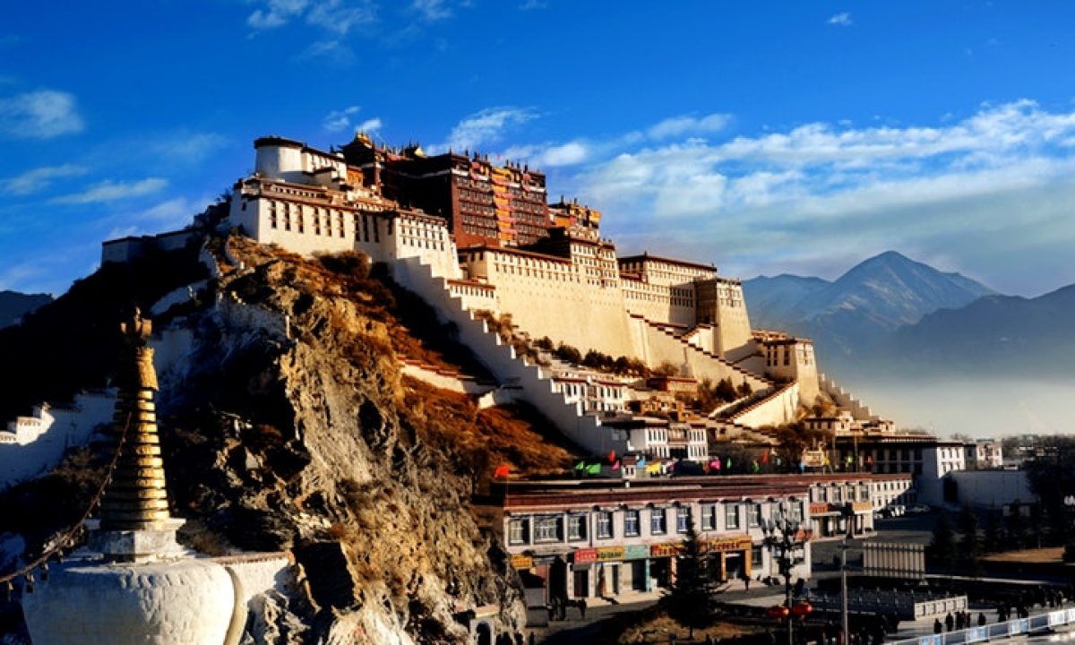 Tibet, archiviate oltre 1 milione di pagine di antichi testi a Palazzo del Potala