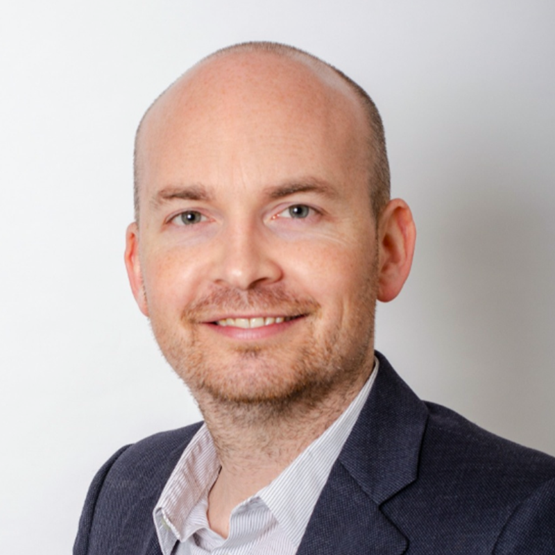 Intervista esclusiva al deputato irlandese Paul Murphy: la nuova presidente Connolly, la lotta per la neutralità dell’Irlanda in un’Europa che vuole il riarmo, la solidarietà alla Palestina, i bisogni del popolo irlandese