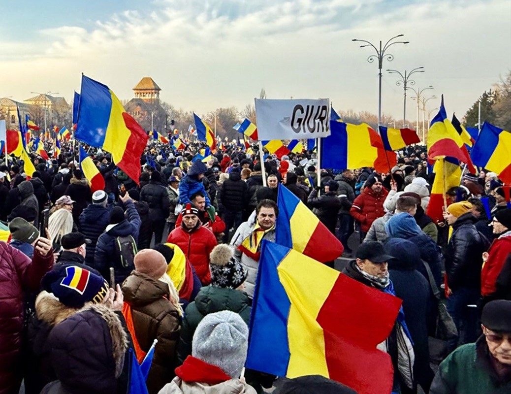 Romania, ancora proteste di piazza contro l’annullamento delle elezioni presidenziali