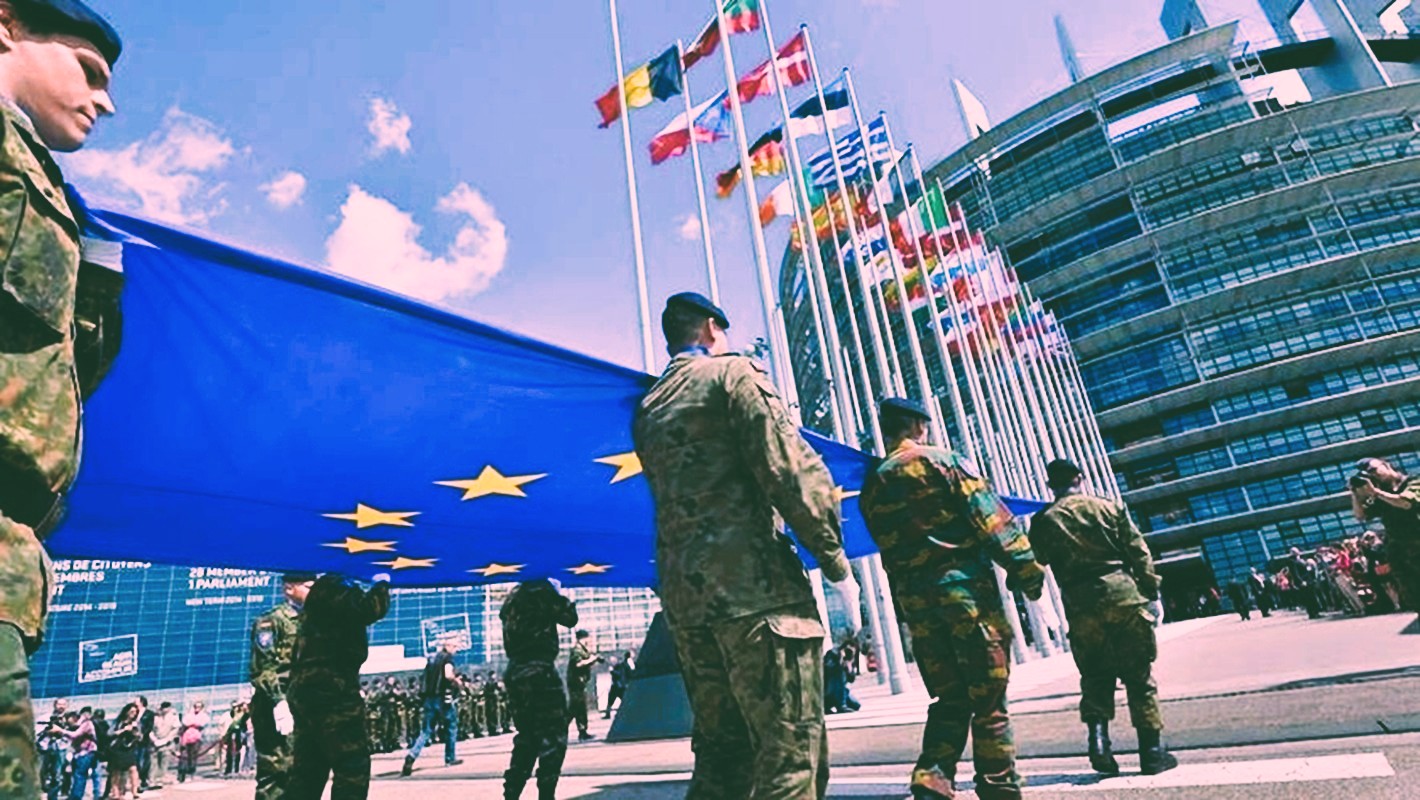 In Europa qualcuno crede che il conflitto mondiale sia già in atto e si sta preparando a partecipare