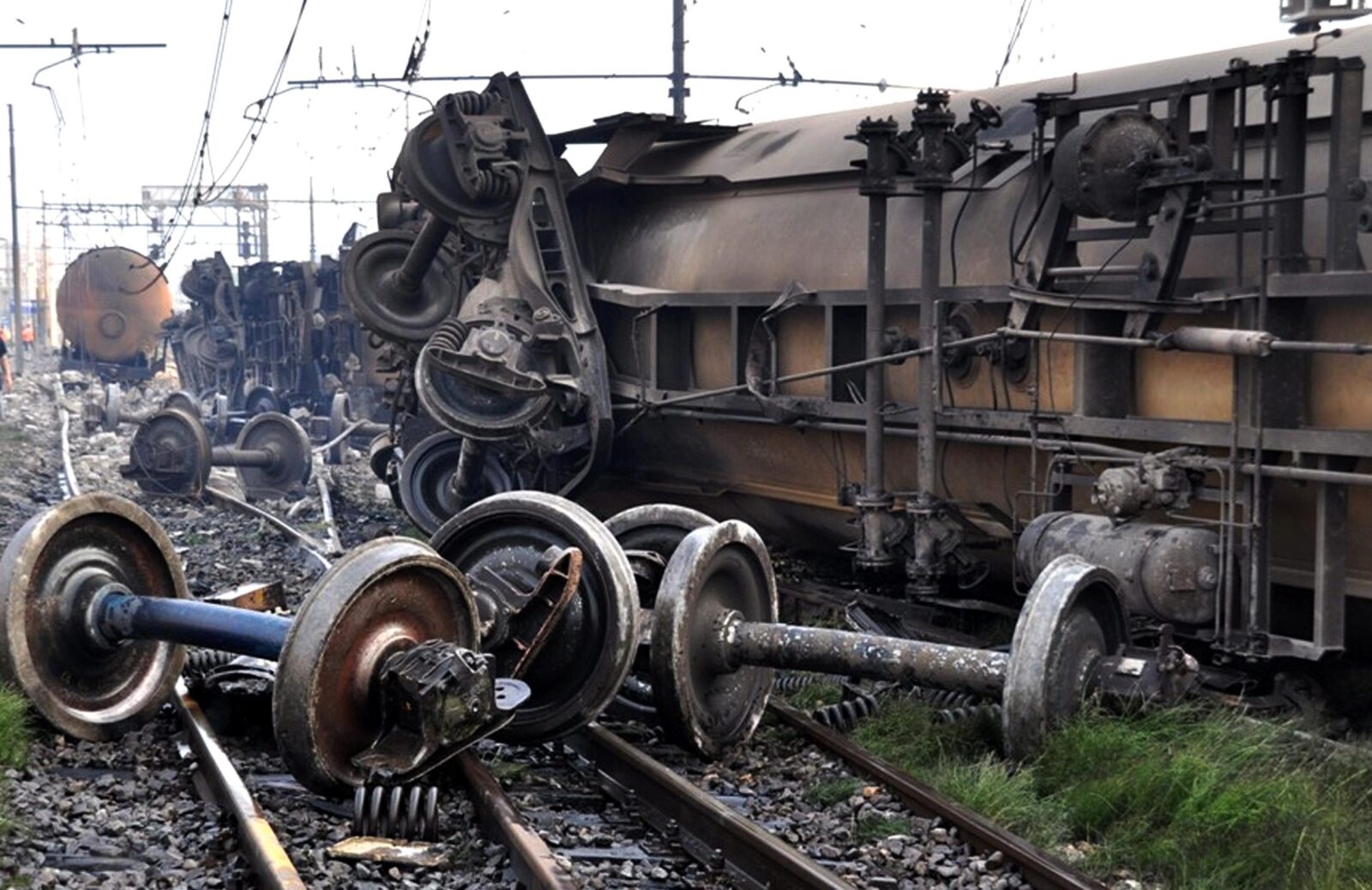 Strage ferroviaria di Viareggio, dopo 11 anni non c’è giustizia per le 32 vittime