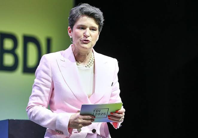Germania, la BDI avverte: «L’ingresso dell’AfD al governo sarebbe fatale per l’economia»