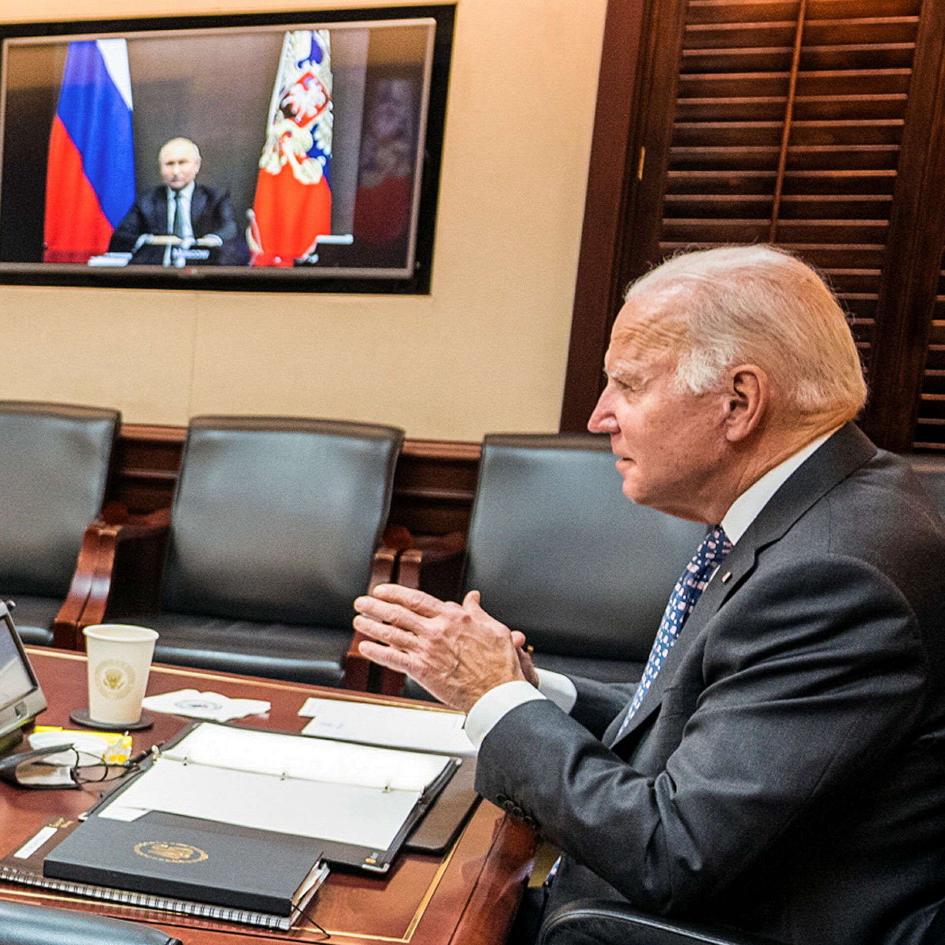 30 Dicembre 2021 – Telefonata di 50minuti tra Biden e Putin per raffreddare crisi ucraina. Olanda, a rischio forniture gas alle imprese. Sudan, continuano le repressioni del regime. Siria, tensioni Assad con Iran e i suoi alleati