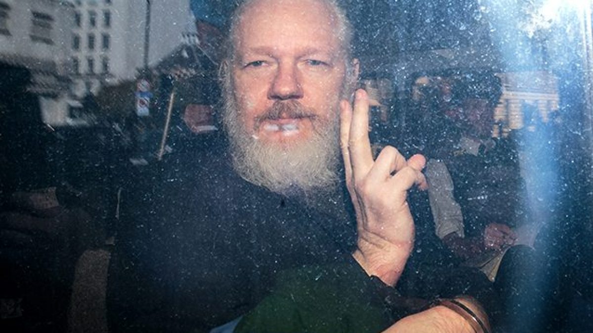15 Agosto 2022 – Assange fa causa alla Cia per spionaggio. Rudolph Giuliani indagato per interferenze nelle elezioni presidenziali 2020. Armenia,  ordinata evacuazione residenti villaggi Aghavno e Nerkin Sos