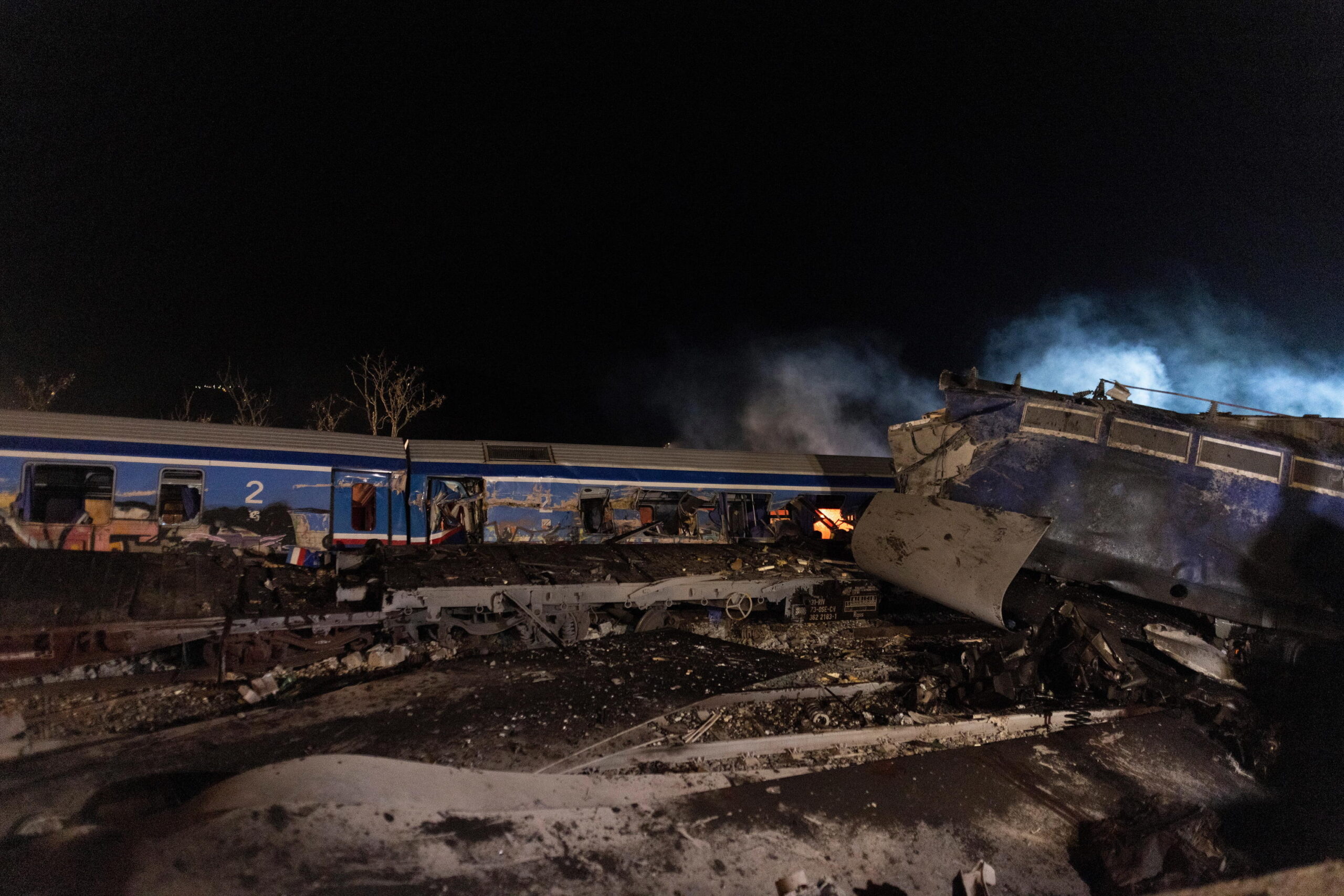 1 Marzo 2023 – Tremendo scontro tra due treni sulla linea Atene-Salonicco paralizza la Grecia