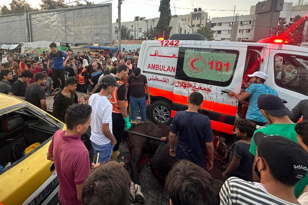 3 Novembre 2023 – Israele colpisce scuola dell’Onu a Gaza, almeno venti morti